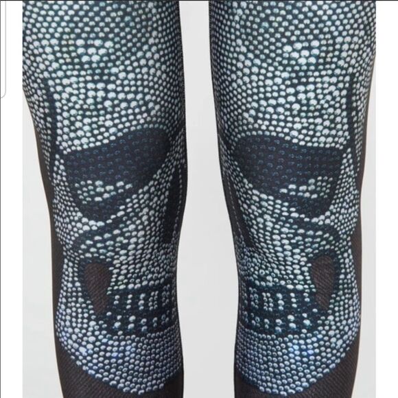 Terez Crystal Skull Leggings, Size XS, Charcoal - Picture 4 of 13